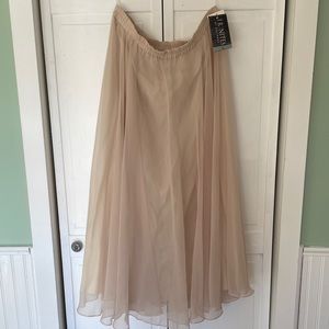 NWT JR Nites by Caliendo Beige Skirt